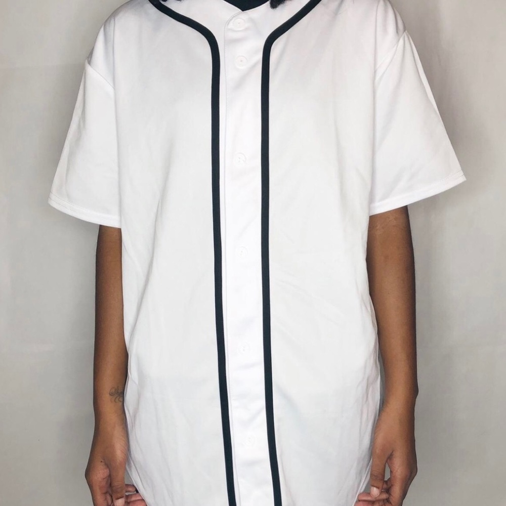 Contrast-Trim Button-Down Shirt